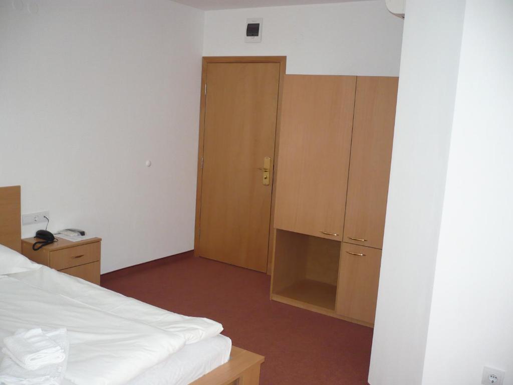Citius Hotel Варна Номер фото